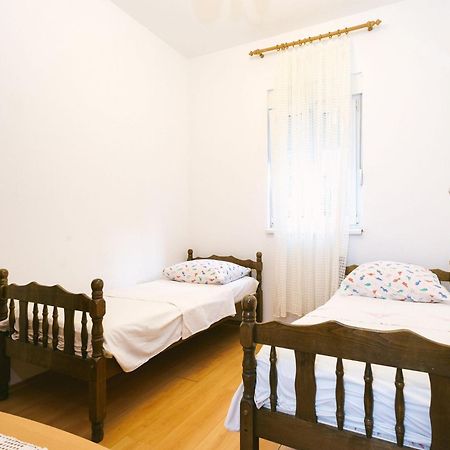 Apartments Ivica - 150M From Sea Трогир Екстериор снимка
