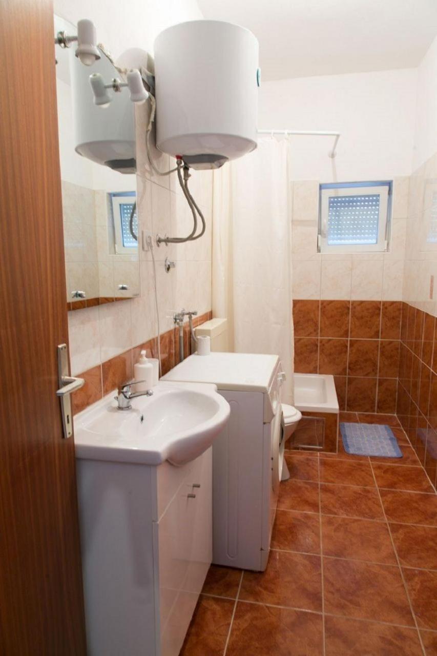 Apartments Ivica - 150M From Sea Трогир Екстериор снимка