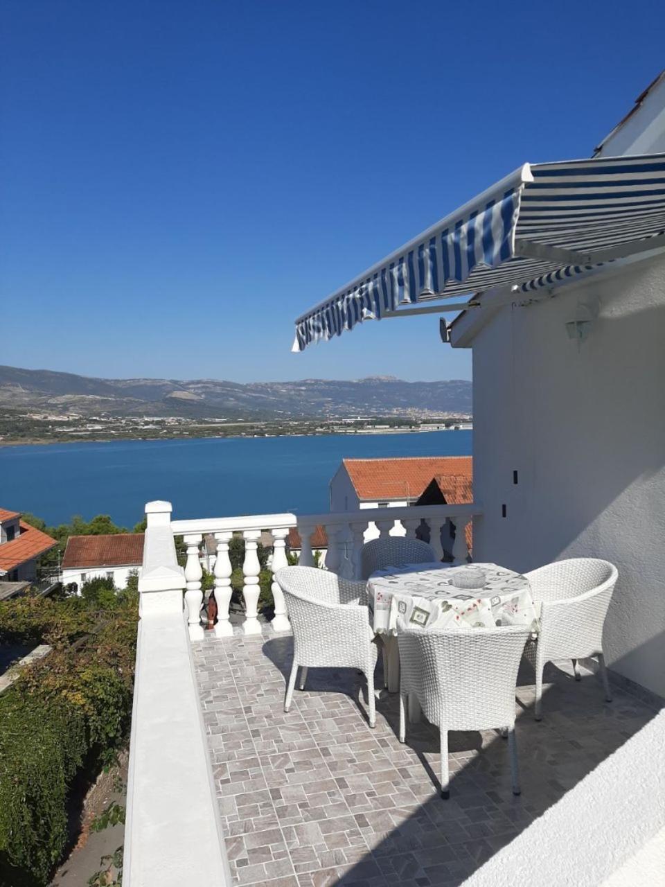 Apartments Ivica - 150M From Sea Трогир Екстериор снимка
