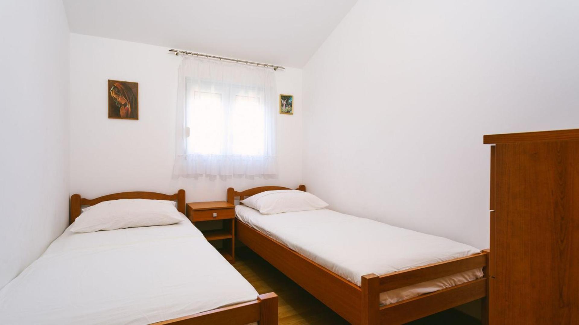 Apartments Ivica - 150M From Sea Трогир Екстериор снимка